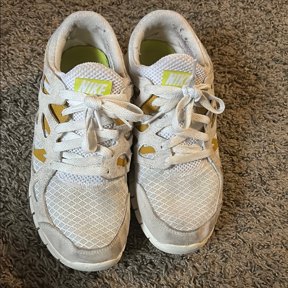 Nike Free Runs White and Yellow Sneakers